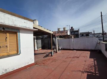 Casa · 108m² · 5 Ambientes · Casa a Reciclar Pque Avellaneda Oportunidad