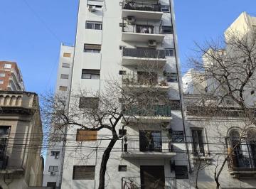 Departamento · 40m² · 2 Ambientes · Alquiler 2 Amb. Apto Prof. con Balcón Super Luminoso en Almagro