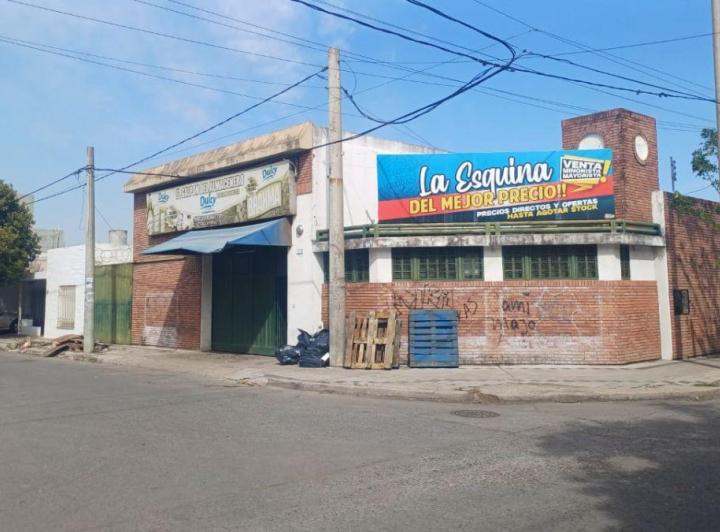 Bodega-Galpón · 155m² · 3 Ambientes · 3 Cocheras