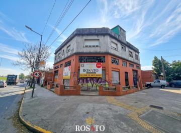 Local comercial · 500m² · 8 Ambientes · Venta Propiedad en Esquina con 2 Locales y 2 Viviendas en Villa Lugano