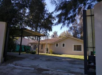 Casa · 140m² · 4 Ambientes · 1 Cochera · Alquiler Casa Gran Parque 3 Dorm + Pileta Usd 900.