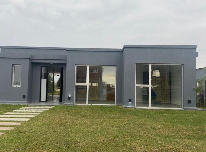 Casa · 122m² · 5 Ambientes
