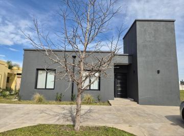 rs:v7ygdtnrutdjxoklhuci0oog · Venta Casa 3 Dorm. - Pileta - Barrio El Aljibe