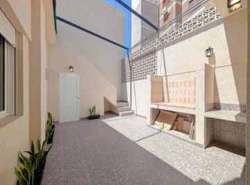 Casa · 70m² · 4 Ambientes · Casa Interna en Venta de 3 Dorm. con Cochera en Moreno 1900 Abasto Rosario