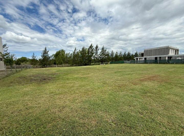 Terreno · 780m²
