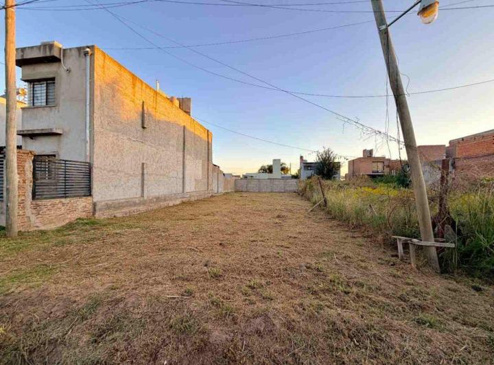 Terreno · 270m²