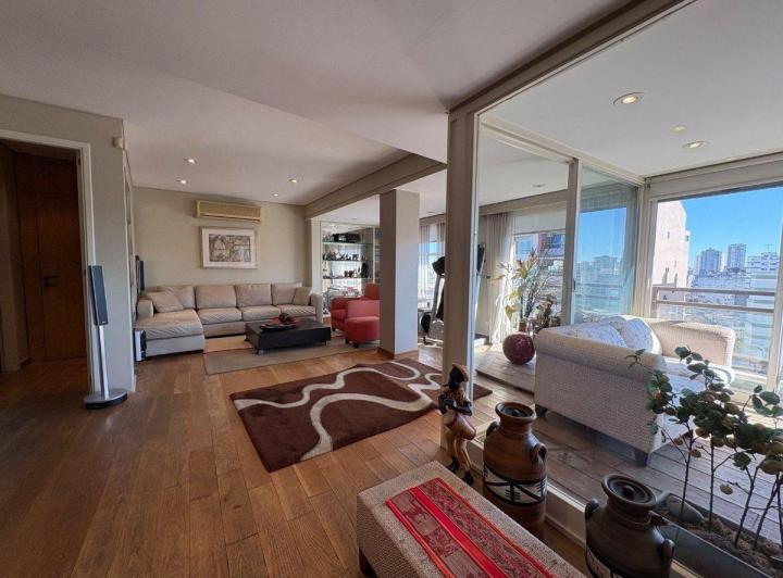 Departamento · 168m² · 4 Ambientes · 1 Cochera