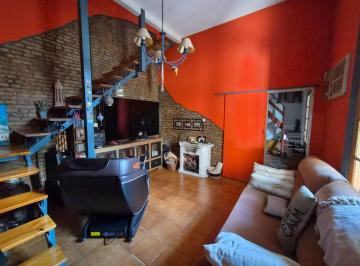 PH · 85m² · 4 Ambientes · Venta PH 4 Amb Pb Patio Parque Chacabuco