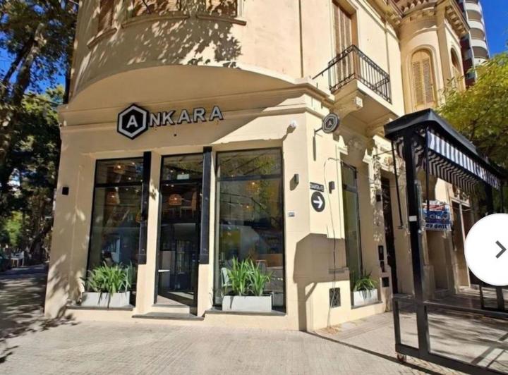Local comercial · 145m²