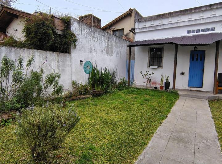 Casa · 70m² · 4 Ambientes · 1 Cochera