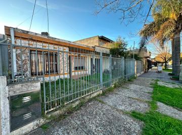 Casa · 118m² · 3 Ambientes · 3 Cocheras · Casa en Venta en S. A. de Padua Apta Credito