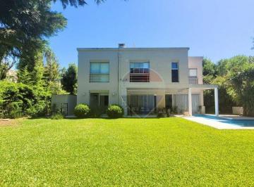 Casa · 255m² · 5 Ambientes · Casa 5 Amb Venta Ayres de Pilar Jardín y Piscina
