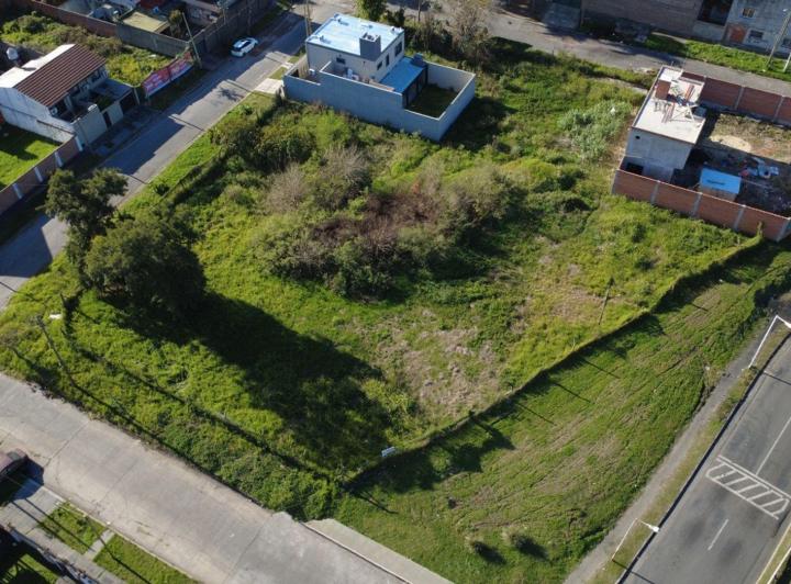 Terreno · 213m²