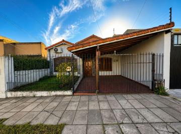 Casa · 159m² · 6 Ambientes · 1 Cochera · Casa 6 Ambientes en Venta en Merlo Apto Credito