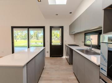 Casa · 183m² · 5 Ambientes · 2 Cocheras · Venta Casa 5 Amb San Matias Pileta y Dependencia