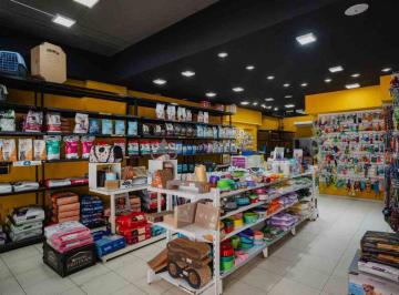 Local comercial · 110m² · Venta Fondo de Comercio Activo | Rubro Veterinaria