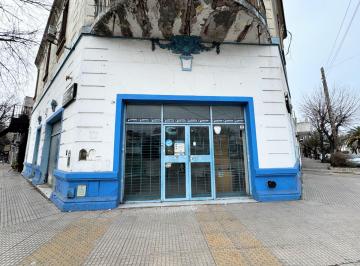 Local comercial · 159m² · Alquiler Local en Esquina Mataderos 162 m²