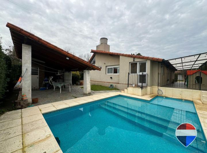 Casa · 134m² · 4 Ambientes · 3 Cocheras