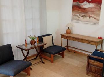 Casa · 290m² · 7 Ambientes · 1 Cochera · Casa en Venta en Tupungato