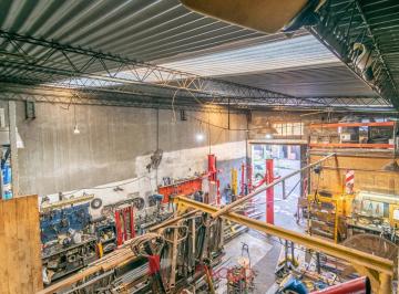 Bodega-Galpón · 100m² · Venta de Galpón 100 m² en Villa Bonich