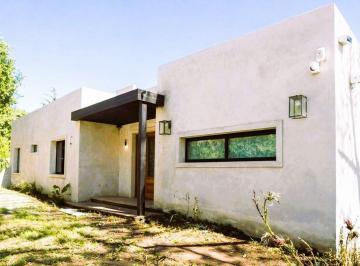 Casa · 130m² · 5 Ambientes · Venta Casa 5 Ambientes a Estrenar Colina Alegre