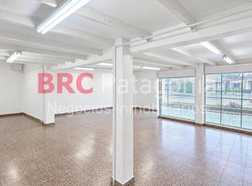 Depósito · 323m² · 2 Ambientes · Depósito Comercial en San Carlos de Bariloche