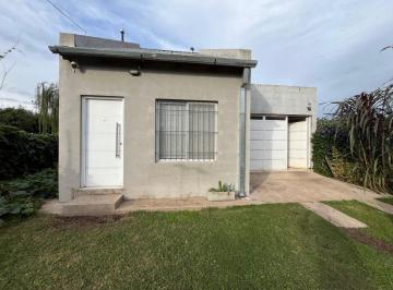 Casa · 100m² · 3 Ambientes · 1 Cochera · Casa en Venta en Pergamino con Patio