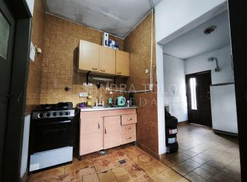 PH · 34m² · 2 Ambientes · Venta PH Lanus Gerli Dos Ambientes con Patio Sin Expensas