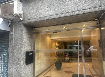 Departamento · 81m² · 3 Ambientes · Departamento 3 Amb. con Dos Balcones y Dependencia