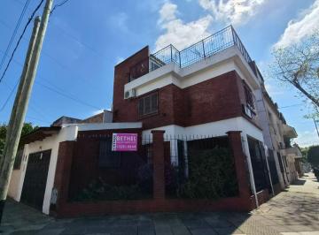 Casa de 4 ambientes, Parque Avellaneda · Casa de 170 m² con 3 Dormitorio en Venta en Parque Avellaneda