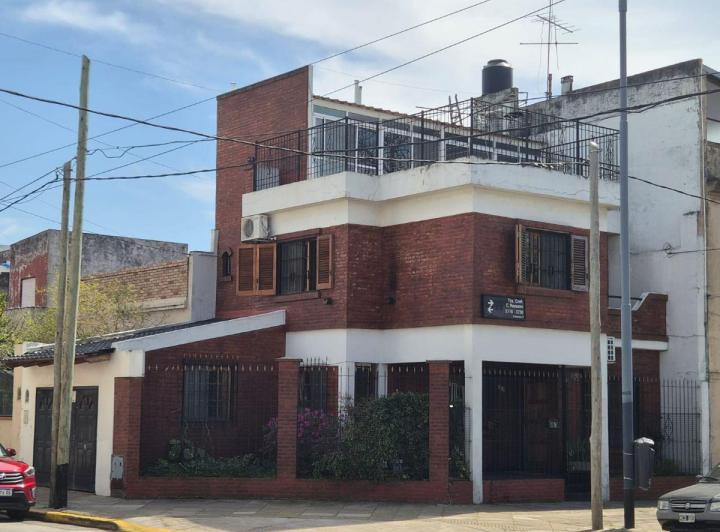 Casa · 160m² · 4 Ambientes · 1 Cochera