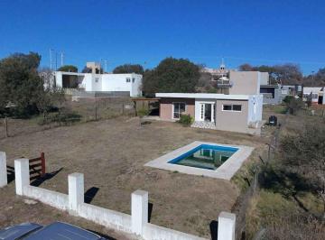 Casa · 98m² · 6 Ambientes · 1 Cochera · Venta Casa Pileta Keoken Barrio Cerrado con Rio