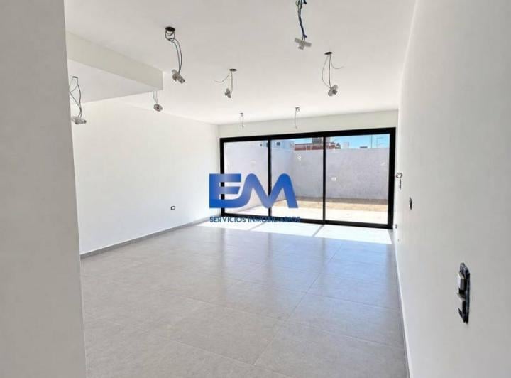 Departamento · 140m² · 6 Ambientes · 1 Cochera