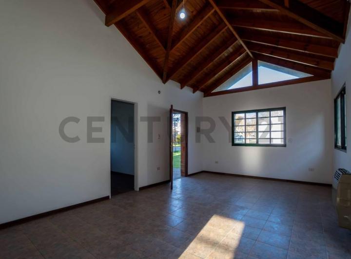 Casa · 96m² · 4 Ambientes · 2 Cocheras