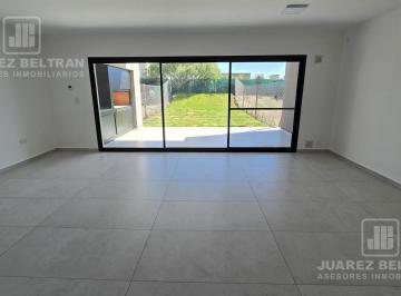 Casa · 150m² · 4 Ambientes · 2 Cocheras · Duplex a Estrenar - 3 Dorm. - Jardín con Galería y Asador