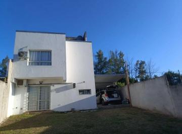 IKJ-IKJ-2_2 · Oportunidad Casa en Venta Concordia