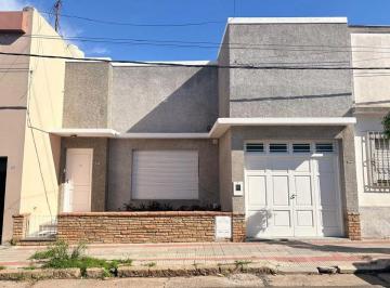 IKJ-IKJ-8_2 · Casa en Venta, Concordia