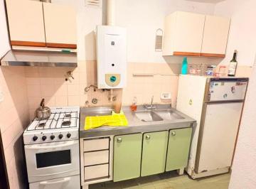 IKJ-IKJ-11_2 · Departamento en Venta, San Juan y Av San Lorenzo, Luminoso