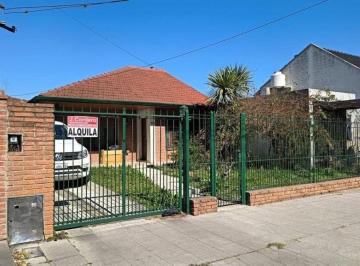 Casa de 3 ambientes, Quilmes · Alquiler en Barrio Los Cedros Calle Gutierrez 3234