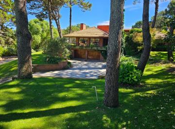 Casa de 6 ambientes, Pinamar · Se Alquila Casa 5 Dorm. con Parque por Temporada