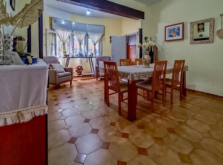 Casa · 127m² · 3 Ambientes · 1 Cochera