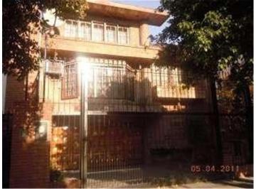 Casa · 400m² · 5 Ambientes · 2 Cocheras · Casa en Venta