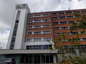 Oficina comercial de 6 ambientes, San Isidro · Espectacular Oficina en Duplex de 184 m² | Centro Uruguay Norte | 5 Cocheras | Acepta Permuta