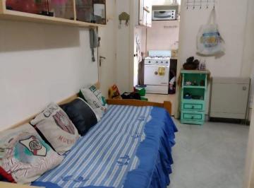 Departamento · 50m² · 1 Cochera · Departamento Dos Ambientes con Espacio Guarda Coche