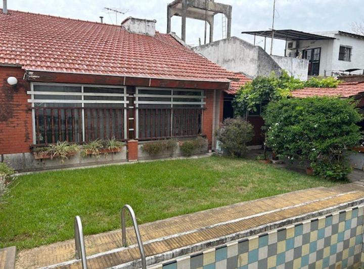 Casa · 109m² · 3 Ambientes · 1 Cochera