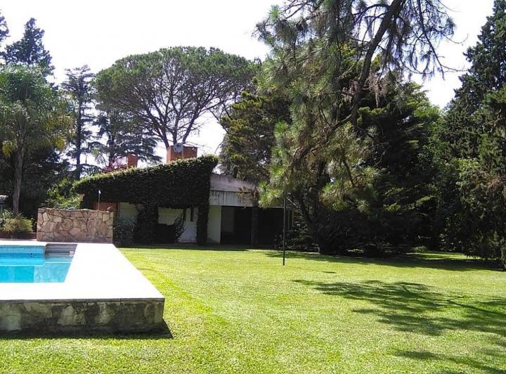Casa · 126m² · 5 Ambientes · 1 Cochera