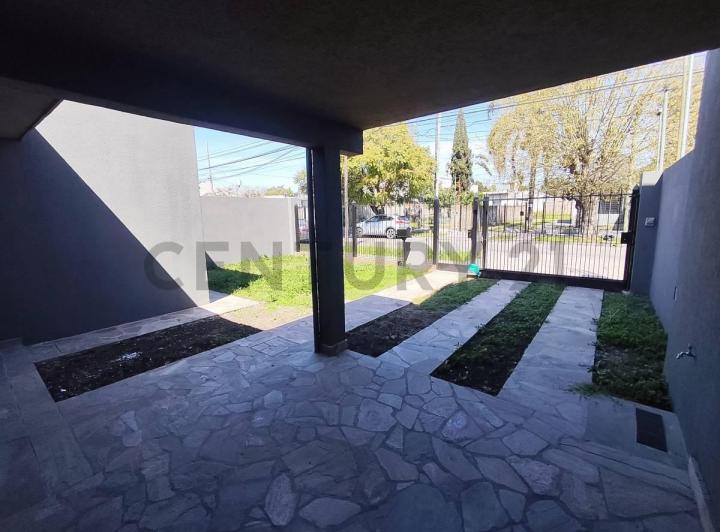 Casa · 102m² · 3 Ambientes · 1 Cochera
