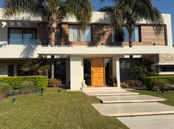 Casa de 7 ambientes, Esteban Echeverría · Residencia Premium en Saint Thomas Oeste