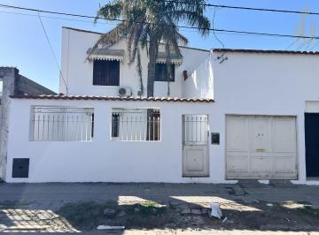 Casa · 160m² · 5 Ambientes · 1 Cochera · Casa en Venta - General Pueyrredón