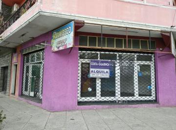 Local comercial , La Matanza · Local de 35 m² Ubicado en Esquina Av Domingo Perón y Perú